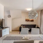 Sum Mora Апартаменты Вир