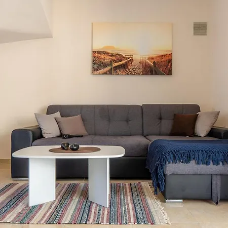 Sum Mora Apartment Vir