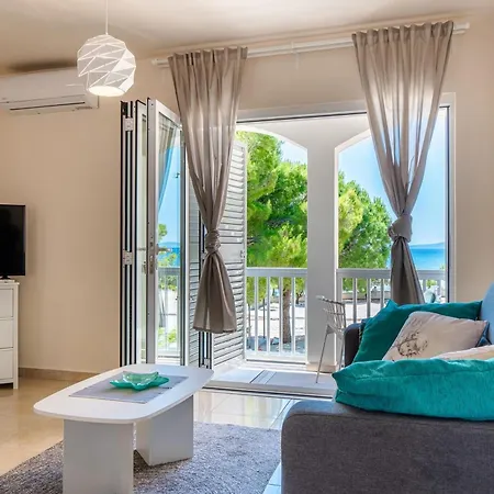 Sum Mora Apartman *