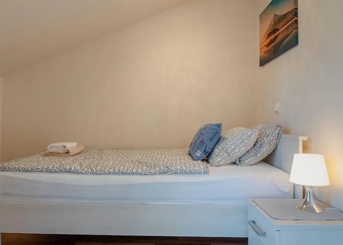 Sum Mora Apartman Vir