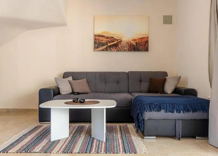 Sum Mora Apartman Vir