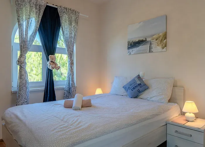 Sum Mora Apartman Vir