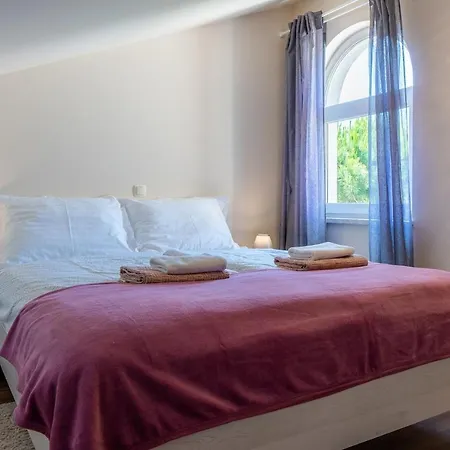 Sum Mora Apartment *