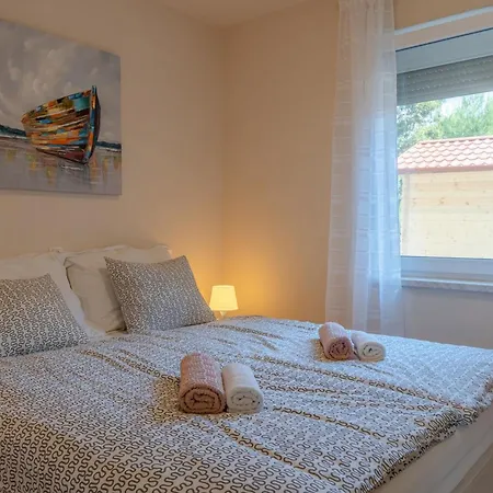 Apartment Sum Mora *